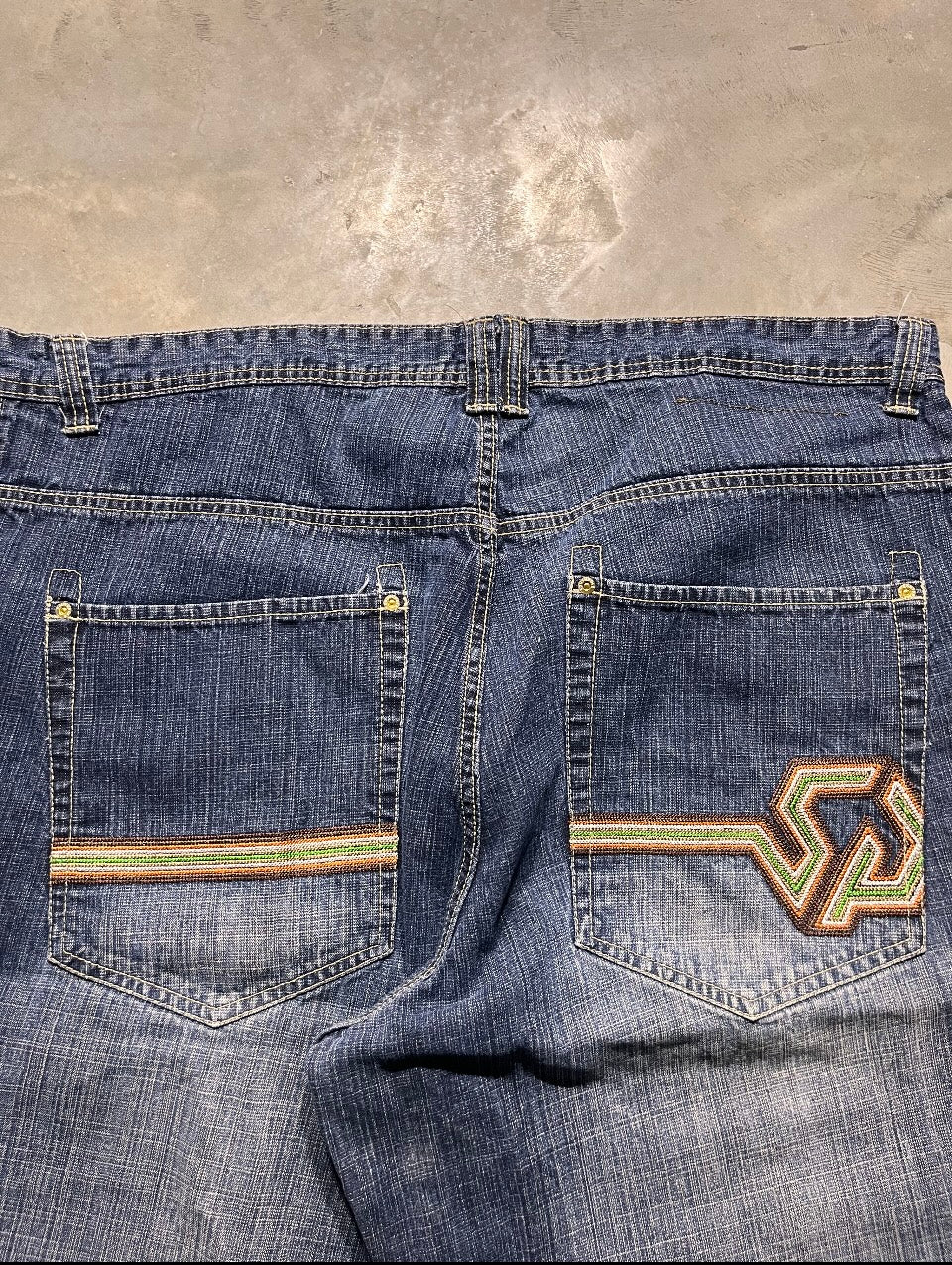 (44x17) Y2K South Pole Jorts