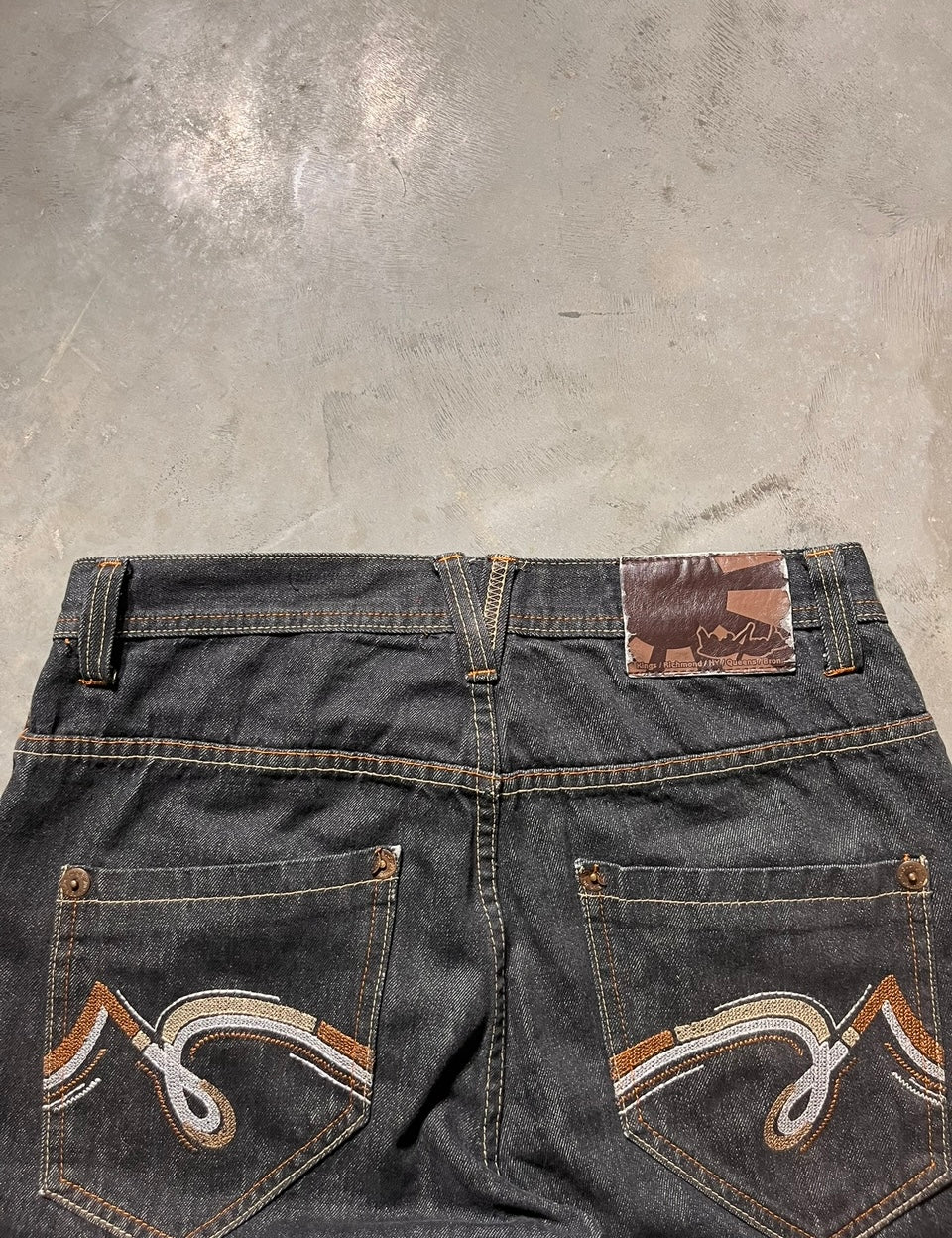 (32x13) 5 Jungle Y2K jorts