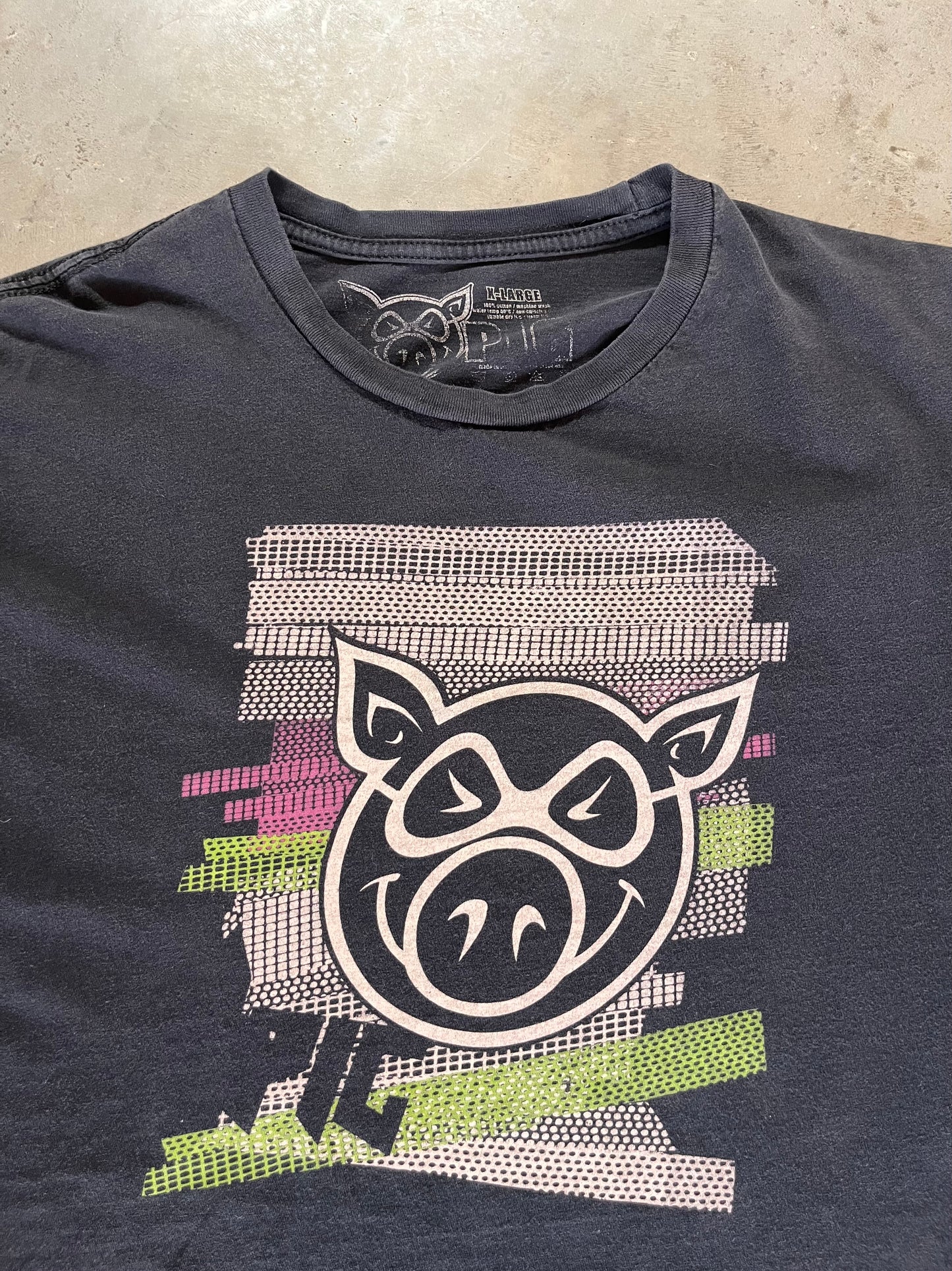 (XL) Pig Wheels Skate Tee