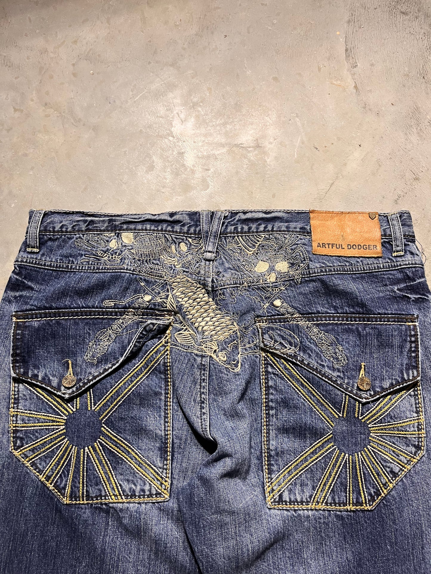 (38x32) Y2K Koy Fish Artful Dodger Jeans