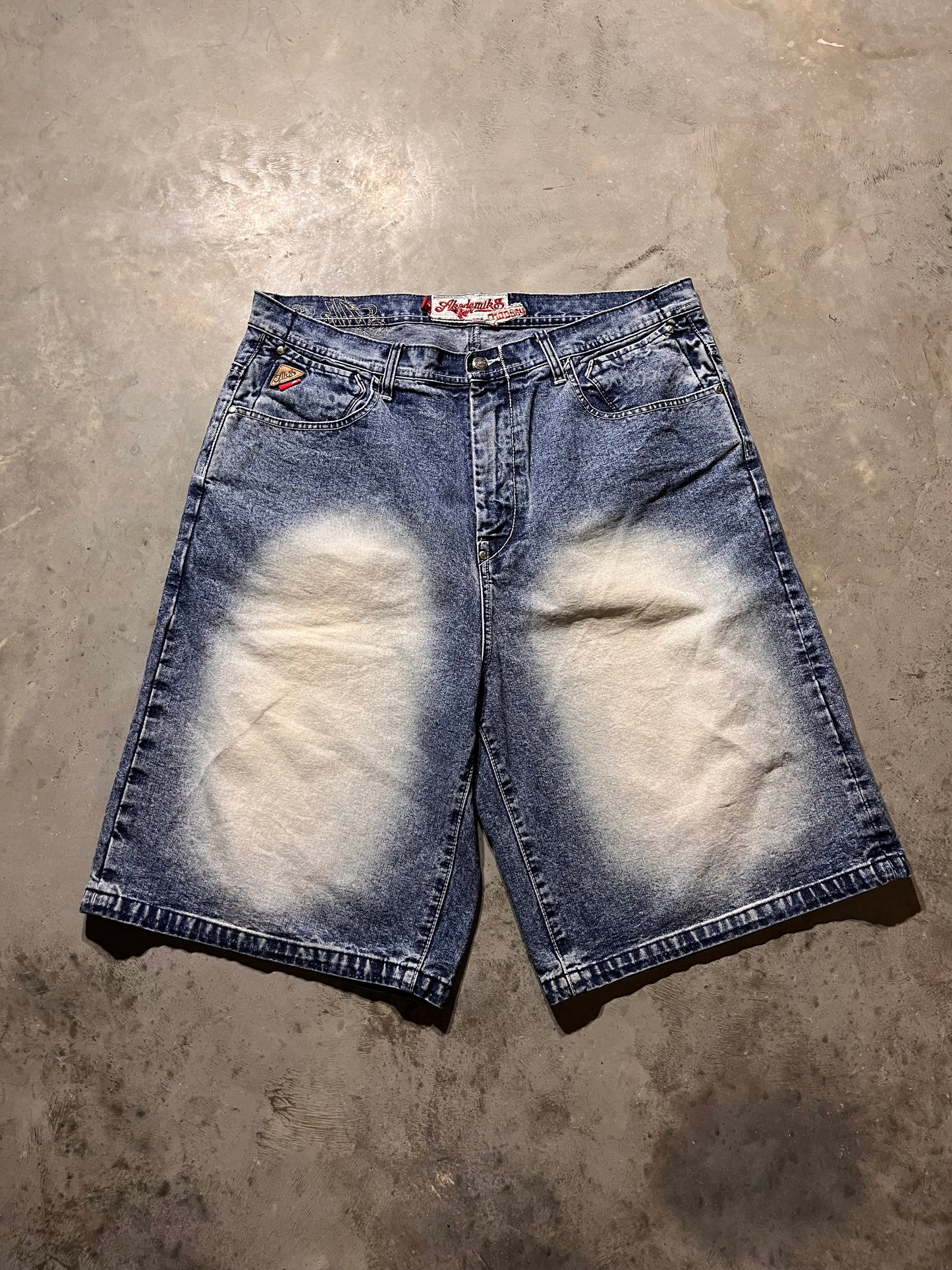 (40X15) Y2K Akademiks Faded Jorts