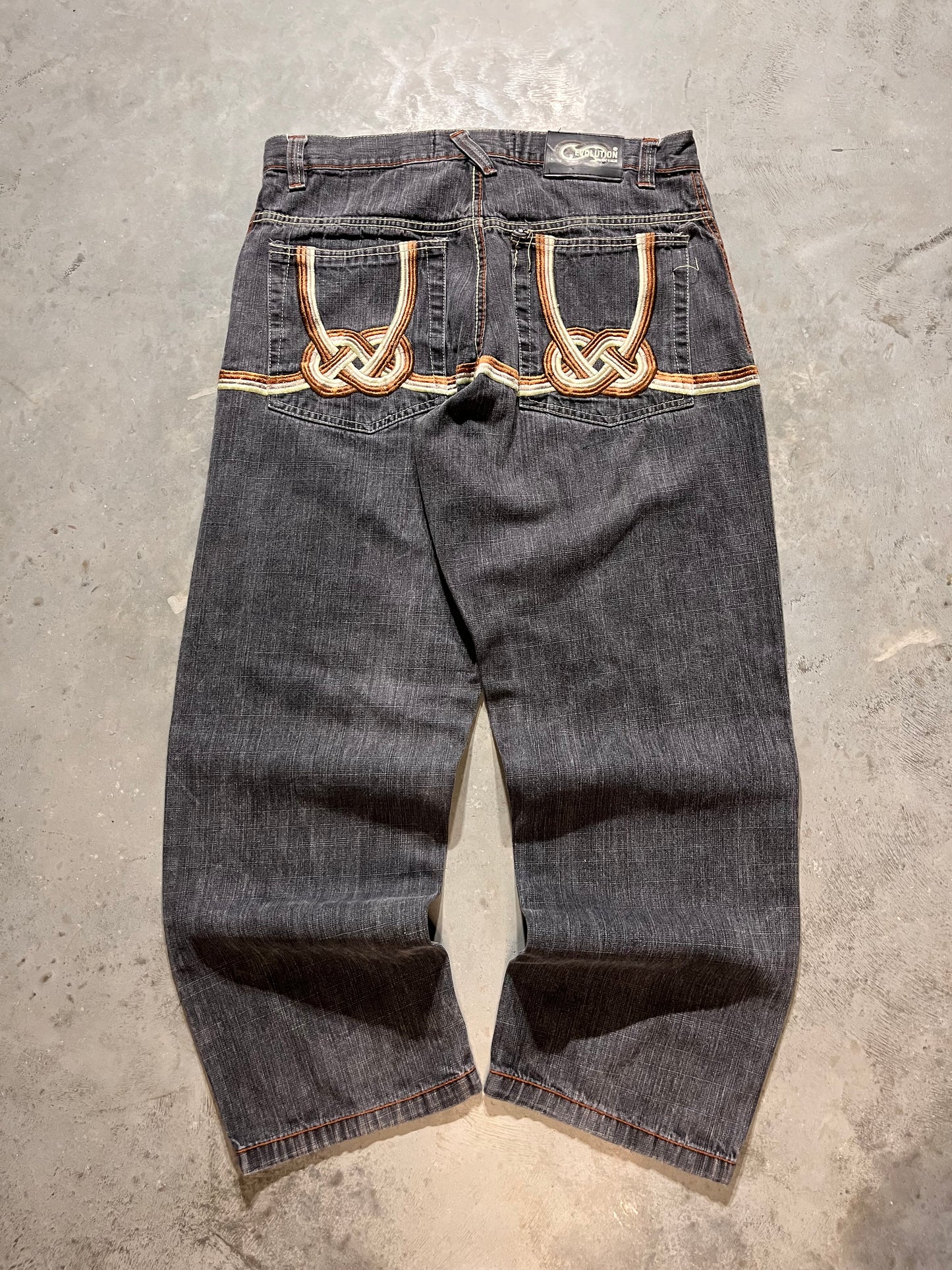 (36x30) Y2K Evolution cross back embroidery Jeans