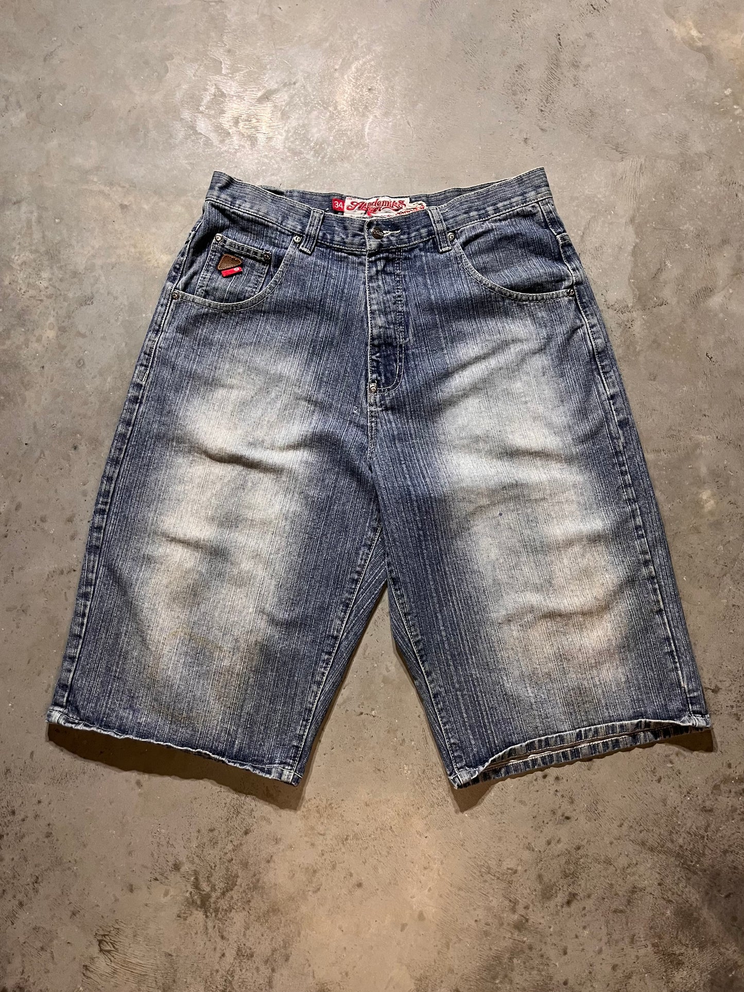 (34X14) Y2K Akademiks Long Jorts