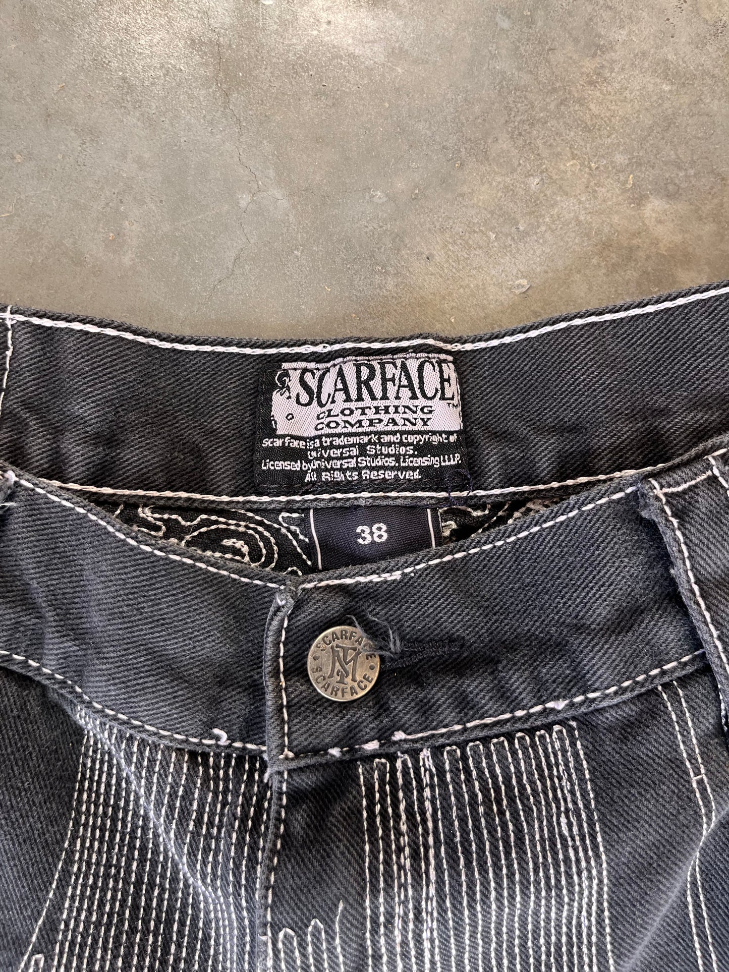 (38x11) Grail AOP embroidered Scarface jorts