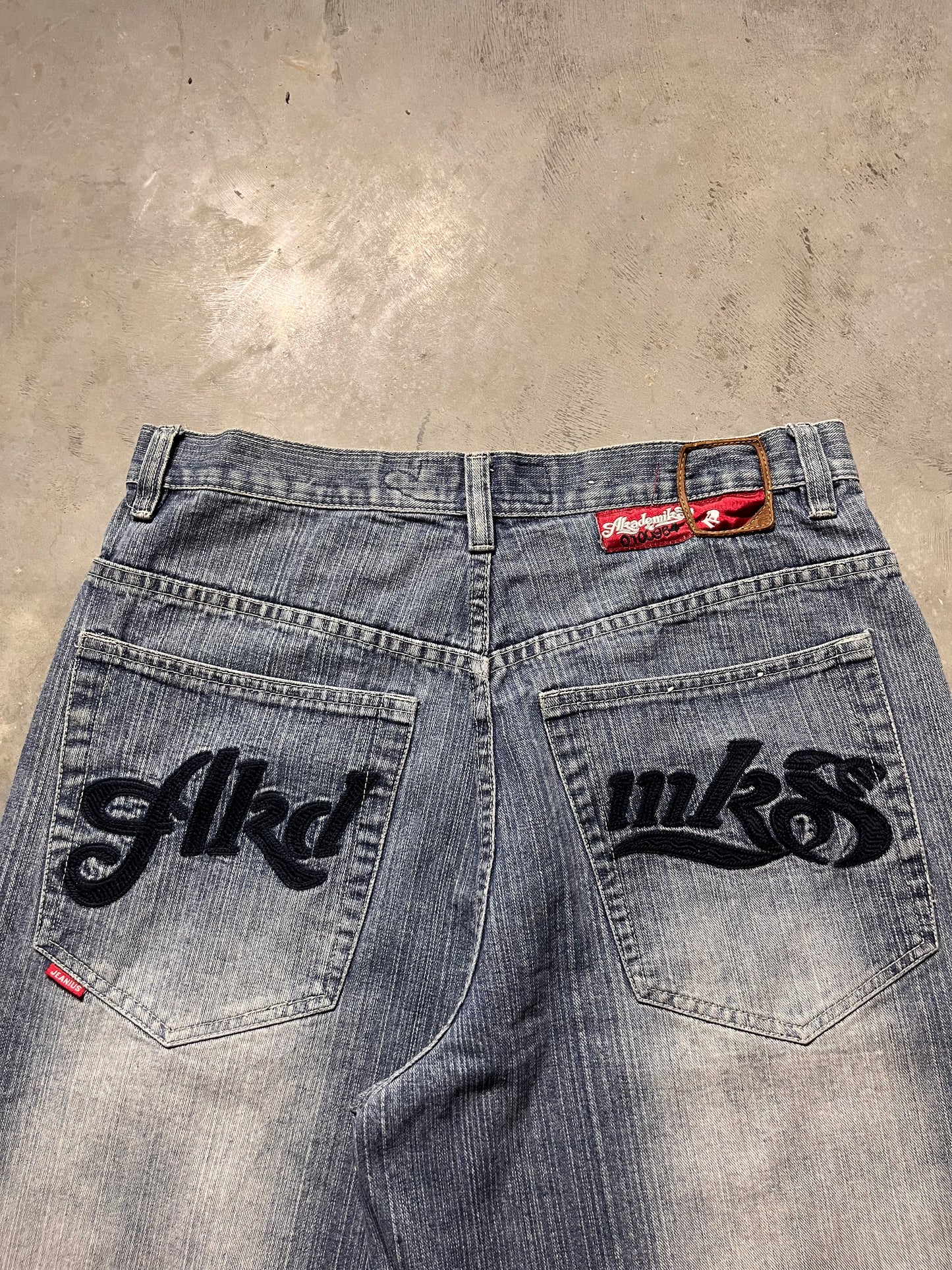 (34X14) Y2K Akademiks Long Jorts