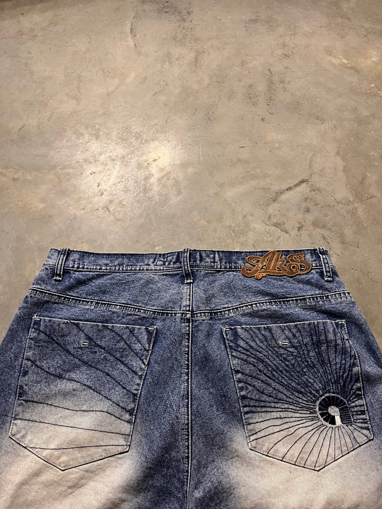 (40X15) Y2K Akademiks Faded Jorts